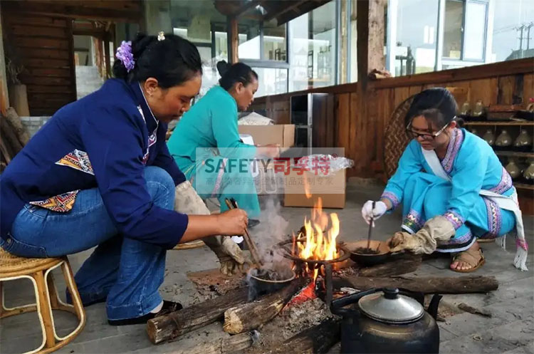 圍爐煮茶的由來：云南非遺“火塘烤茶”的傳承(圖4)